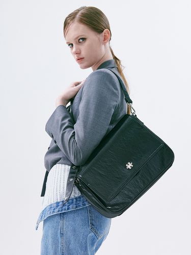 Slant Flap Bag (2 Colors) - JEDREFEB5 - Modalova