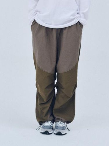 Color-Blocking Incision Nylon Pants _ - CPGN - Modalova