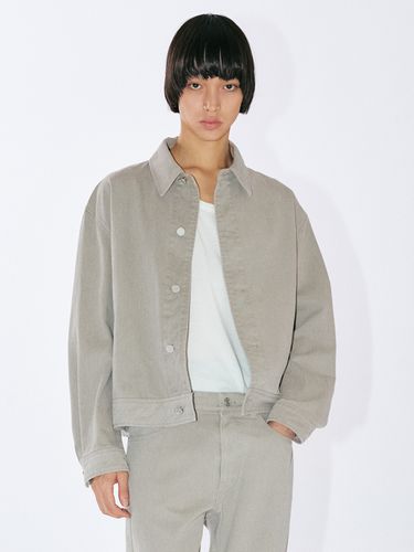 Flaneur Washed Denim Jacket (Beige) - EZIO - Modalova