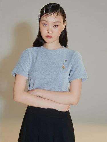 Half-Sleeved Velvet Top - Grey - kuho plus - Modalova