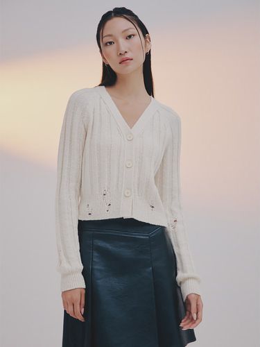 Cropped Knit Cardigan - White - kuho plus - Modalova