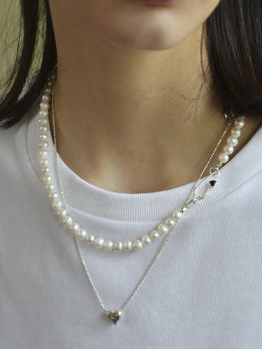 Heart Clip Pearl Necklace - nuavo - Modalova