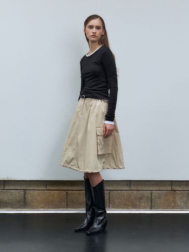 RTF Cargo Volume Skirt_2 Colors - MOHAN - Modalova