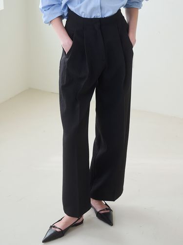 Two Tuck Wide Pants - Black - Nouve - Modalova