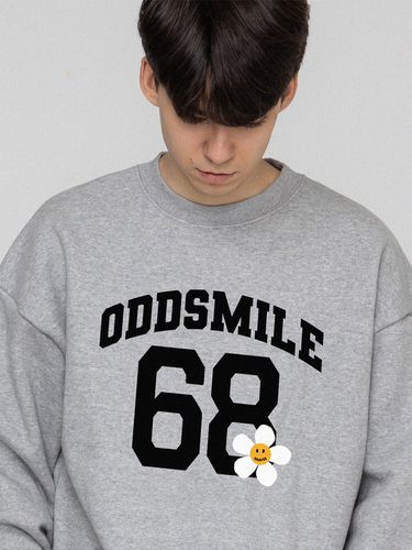 UNISEX] ODD SMILE 68 Flower Smile Sweatshirt_Grey - GRAVER - Modalova