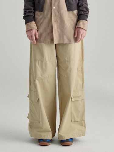 Cotton Curved Cargo Pants_Beige - MARGESHERWOOD - Modalova