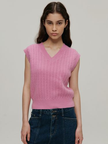 Cable V-Neck Vest_Pink - a.t.corner - Modalova