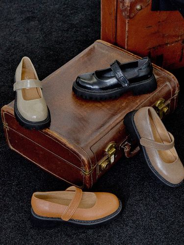 Buddy Velcro Mary Jane Loafer - SHOEHI - Modalova