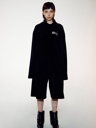 Velvet Midi Shorts_Black - OPEN YY - Modalova