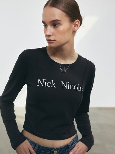 Nicole Pintuck LS Crop Top - Charcoal - NICK&NICOLE - Modalova