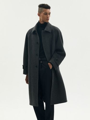 Oversized Virgin Wool Check Balmacaan Coat - TNGT - Modalova