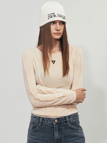 NNC Pintuck Line LS Top - Beige - NICK&NICOLE - Modalova