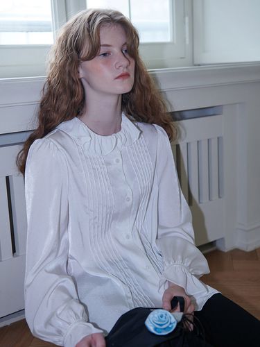 Roman Pin-Tuck Blouse - White - EYEYE - Modalova