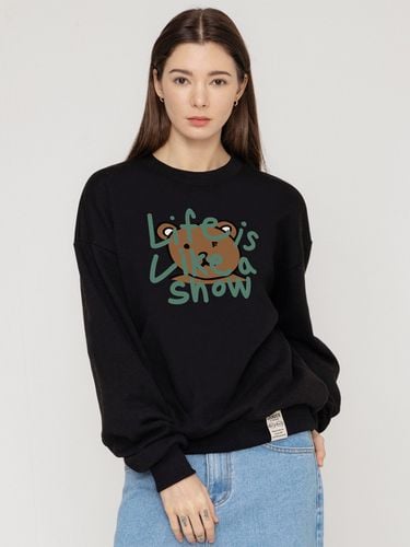 UNISEX] Big Drawing Letter Bear Sweatshirt_Black - GRAVER - Modalova