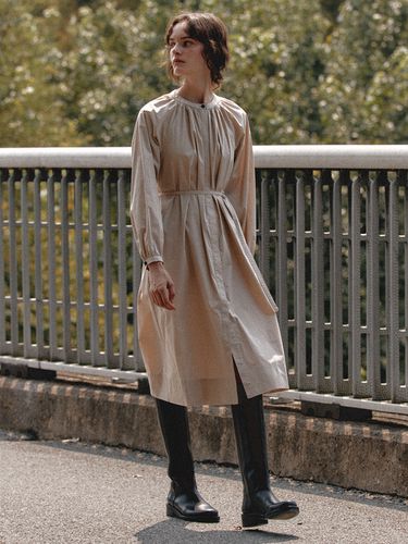 Cotton] Shirring Belted Cotton Dress - FRONTROW - Modalova