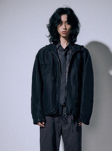 Trapeze Nylon Hooded Parka Jacket _ - AREUBAN - Modalova