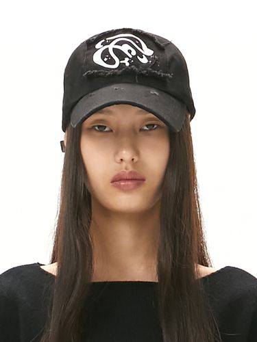 Patch Graphic Ball Cap_Black - MORE THAN PARADISE - Modalova