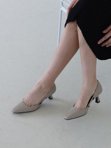 Ge Pumps Heel_Beige - MOL:pin - Modalova