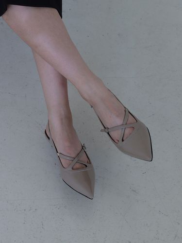 Cring Slingback Shoes - MOL:pin - Modalova