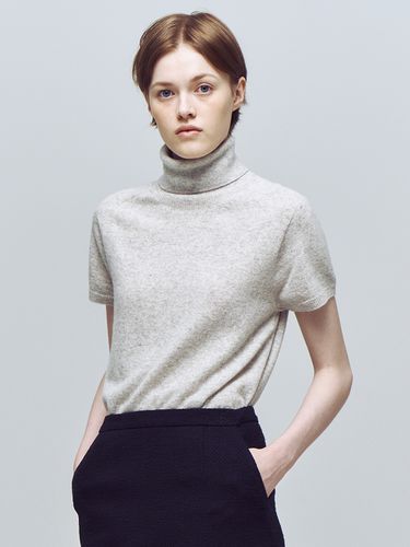 Basic Cashmere Turtleneck Half-Sleeve Pullover Top - VOCAVACA - Modalova