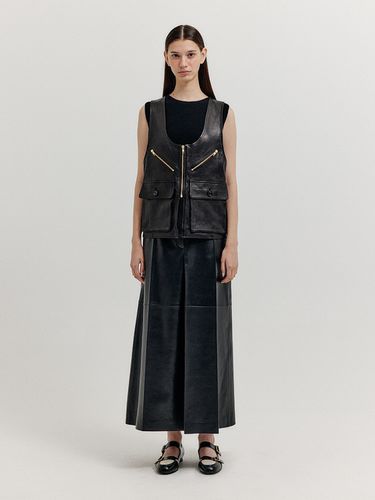 XEBY Utility Leather Vest - Black - EENK - Modalova