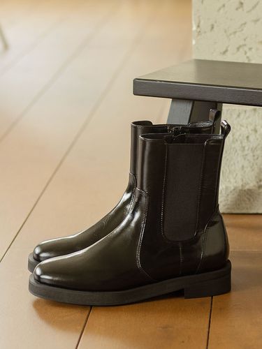 Zip Up Chelsea Boots_Glossy Black - NONETHELESS - Modalova