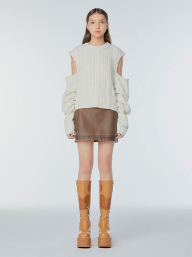 Cut Out Wool Cable Sweater - INSTANTFUNK - Modalova