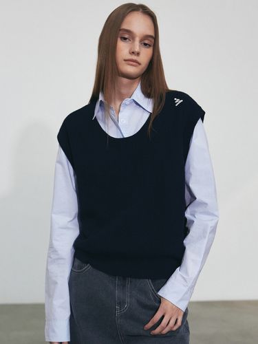 NNC Round Neck Sweater Vest_Navy - NICK&NICOLE - Modalova