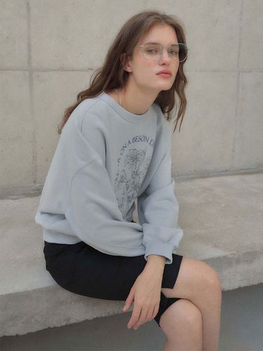 Vintage Flower Artwork Sweatshirt_Sky Blue - LOEUVRE - Modalova