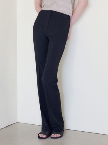 Sleek Tailored Bootscut Pants - HACIE - Modalova