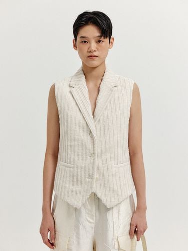 XI Buttoned Vest - EENK - Modalova