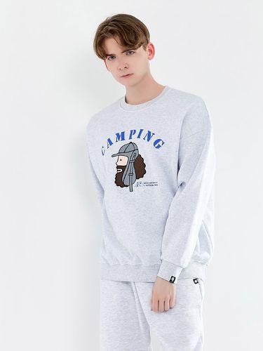 Beard Camping Print Oversized Sweatshirt - GHOST REPUBLIC - Modalova