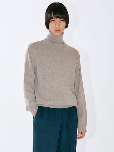 Wool Layered Turtleneck Knit Sweater - EZIO - Modalova