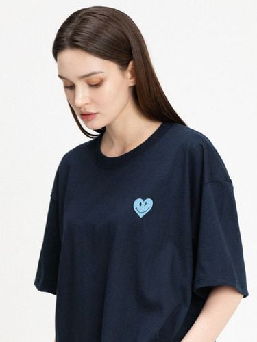 Skyblue Heart Smile T-shirt_Navy - GRAVER - Modalova