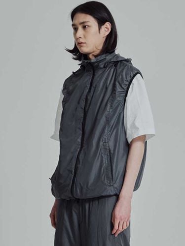 Sleek Hiker Vest [Ash Grey] - HAVEOFFDUTY - Modalova