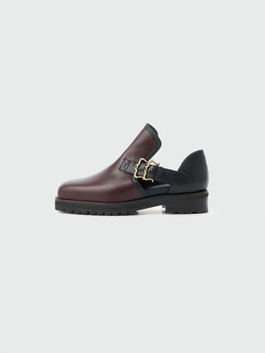 XOIR Double Buckle Loafers_Brown - EENK - Modalova