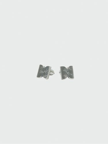 WIP Petit Logo Earrings_Silver - EENK - Modalova