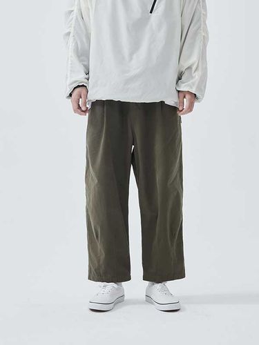 Bottom Line 2-tuck Pants - HAVEOFFDUTY - Modalova