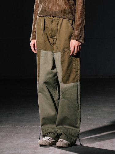 Wide Tail Pocket Pants _ 2 Colors - BIG UNION - Modalova