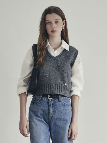 V-neck Crop Wool Knit Vest () - LOEIL - Modalova