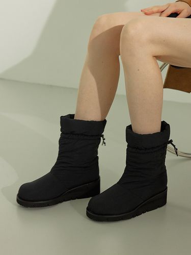 Padded Midi-length Boots - Byeuuns - Modalova