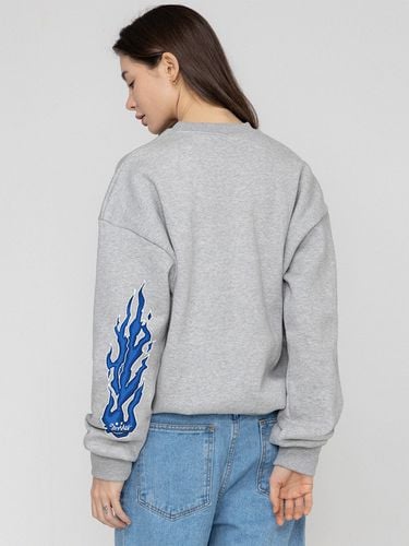 UNISEX] Elbow Flame Smile Sweatshirt_Gray - GRAVER - Modalova