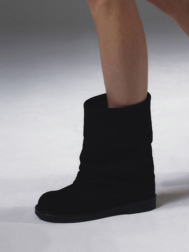 Leg Warmer Middle Boots_Suede Black - MakMade - Modalova