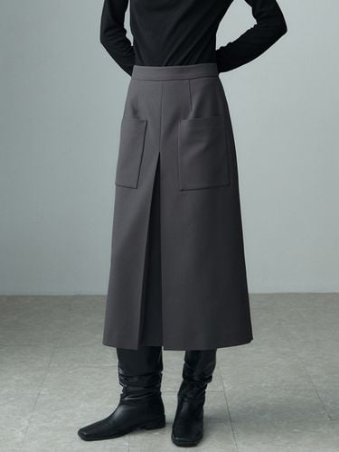 Front Pocket Long Skirt_Khaki Gray - RE RHEE - Modalova