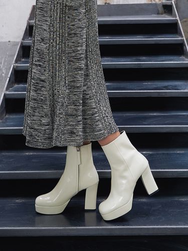 Luna Platform Ankle Boots - blanc sur blanc - Modalova