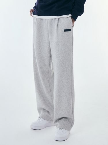 Wide-Leg Daily Standard Sweatpants _ 6 Colors - URBANAGE - Modalova