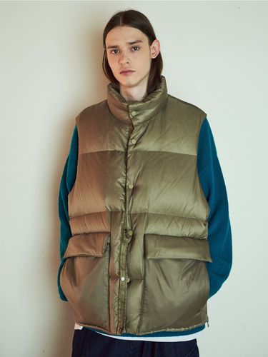 HIS][ROCKY VALLEY]Oversized Padded Vest - HIS HAZZYS - Modalova