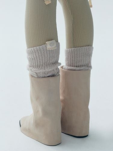 Alice Suede Boots - SOFT SEOUL - Modalova