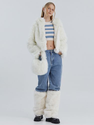 Comely Soft Fur Cropped Hoodie Jacket - molliolli - Modalova