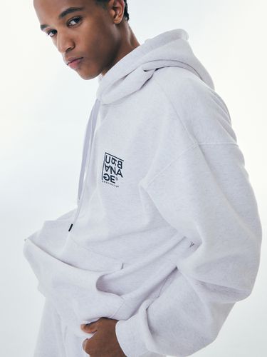 Oversized Logo Point Hoodie _ 4 Colors - URBANAGE - Modalova